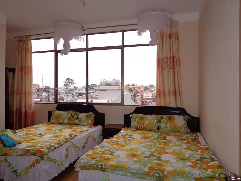 Phuong Tung Hotel Da Lat Esterno foto