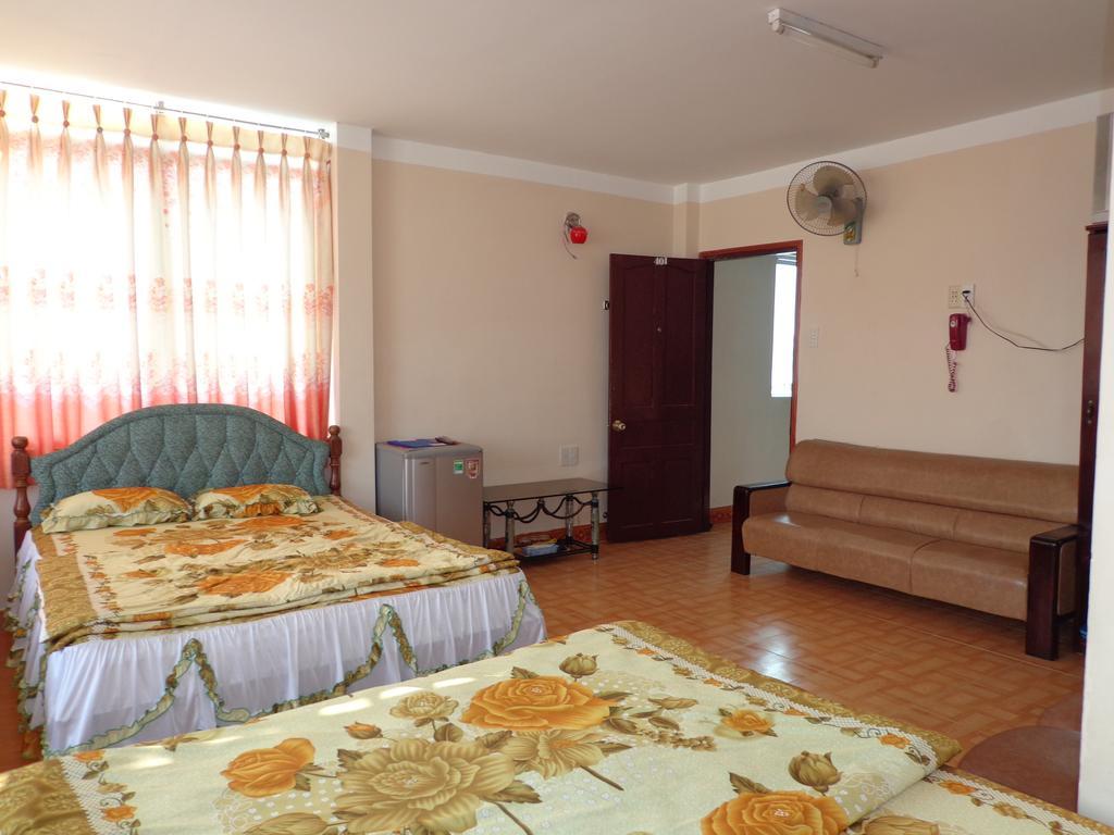 Phuong Tung Hotel Da Lat Esterno foto