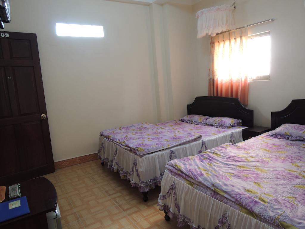 Phuong Tung Hotel Da Lat Esterno foto