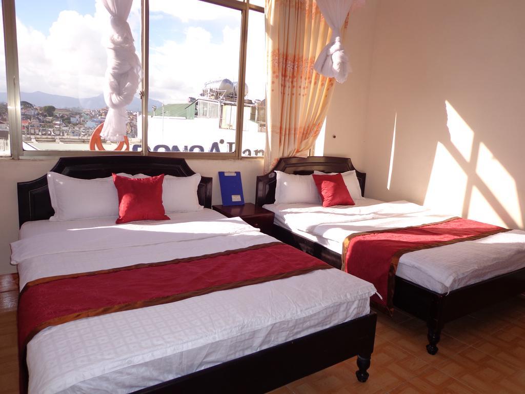 Phuong Tung Hotel Da Lat Esterno foto
